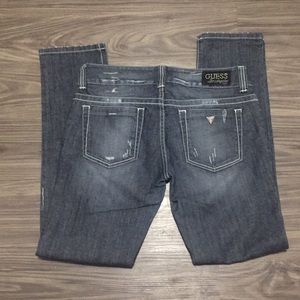 NWOT GUESS Jeans // Straight Leg